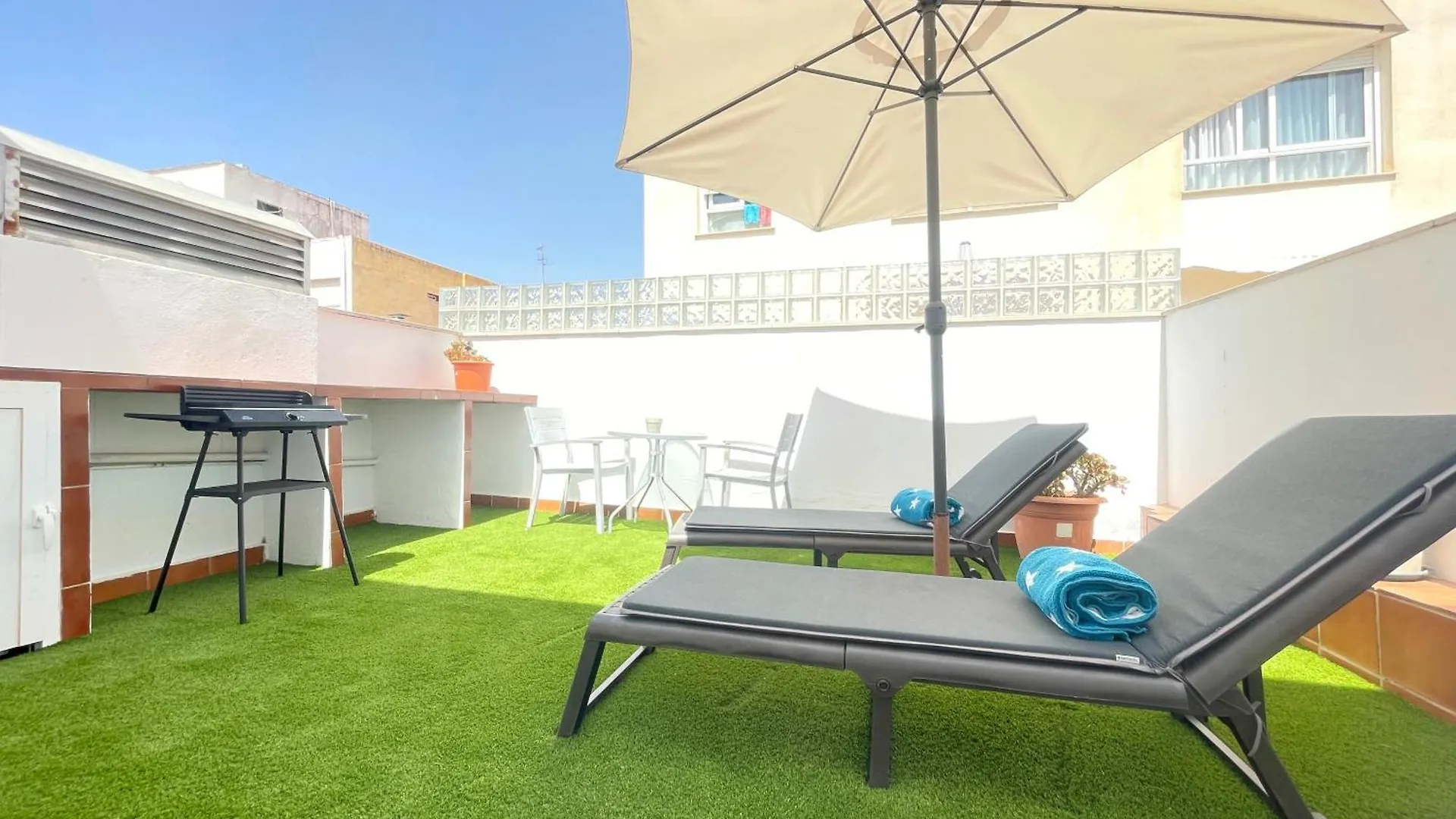 Malagadevacaciones - Atico Victoria Apartment Malaga